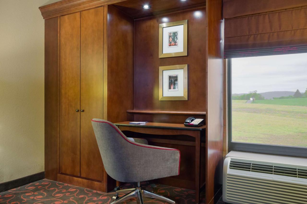 Hotel Larkspur Landing Carlisle Extérieur photo
